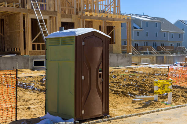 Portable Toilet Options We Offer in Parkland, FL